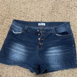 Lei jean button up shorts size 17
